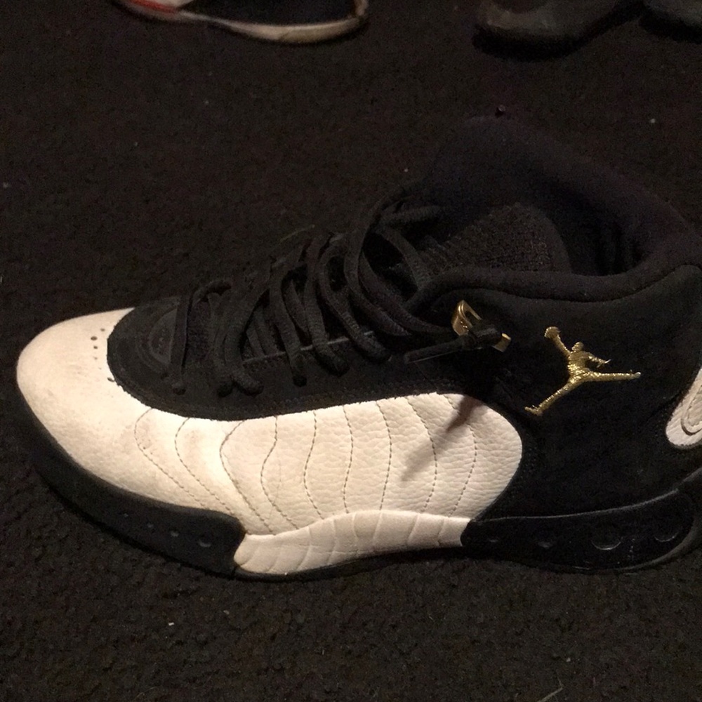 Jordan’s size 10 (men’s)